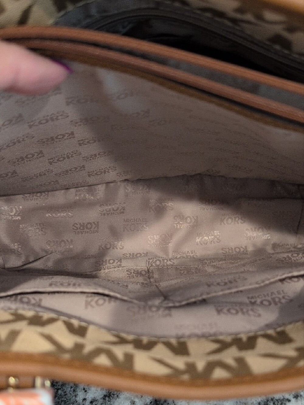 Michael Kors Signature Canvas Tote Bag With Front Pocket - Picture 6 of 13
